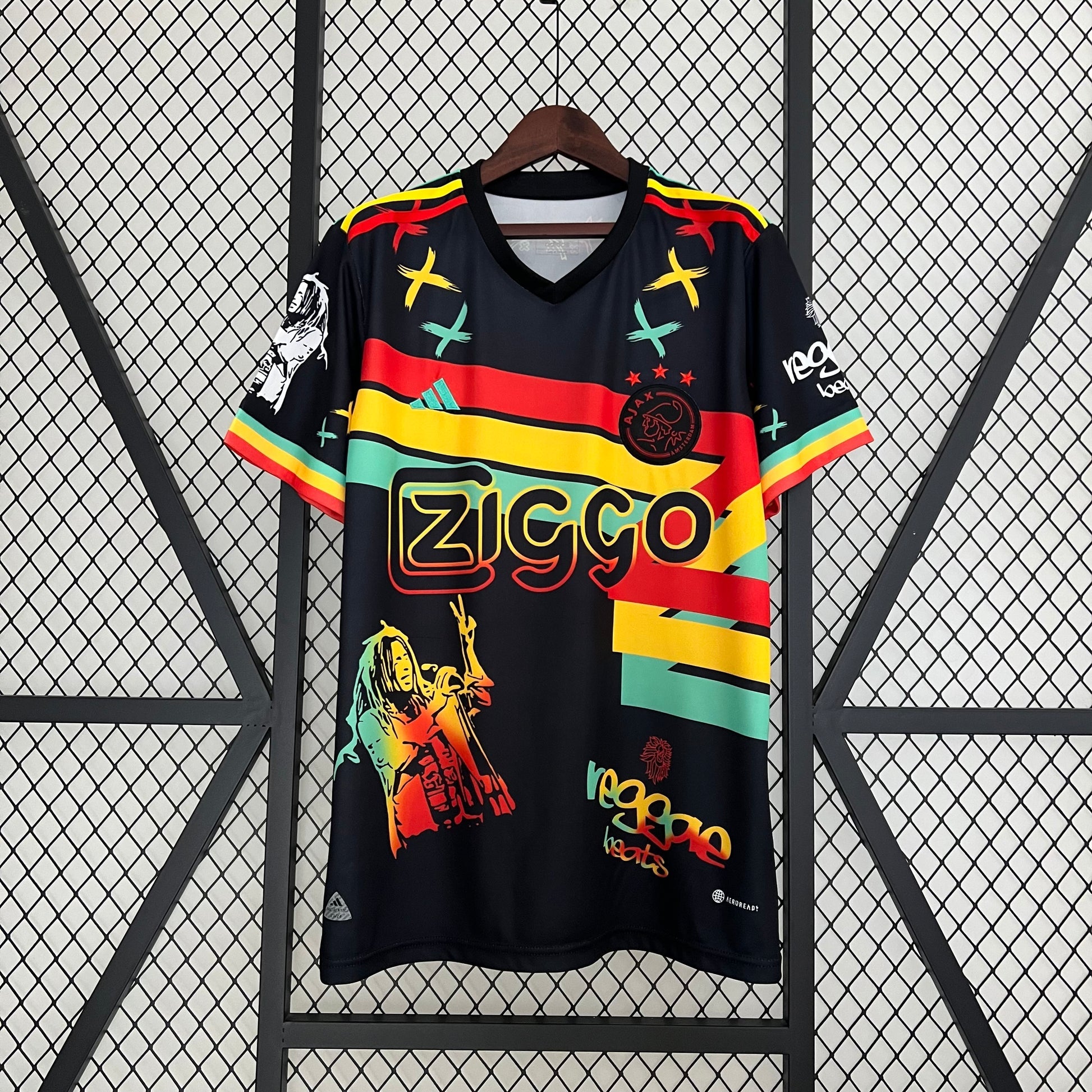 Edición especial Bob Marley del Ajax 23/24